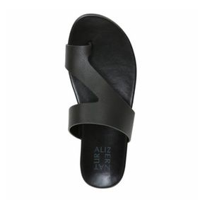 Naturalizer black leather sandals
